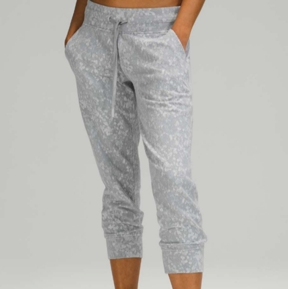 Lululemon Ready To Rulu Jogger Crop - Picture 2 of 9